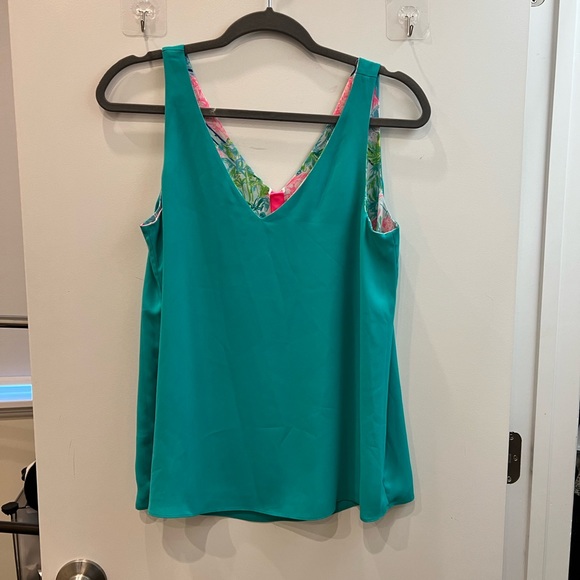 Lilly Pulitzer reversible swing top - Picture 8 of 8